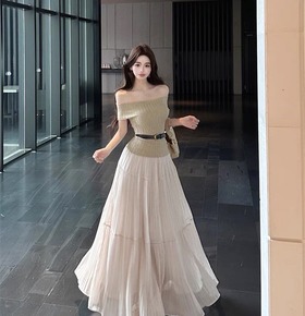 現貨無退換|韓系氣質針織上衣/高腰皺褶長裙 現貨無退換|韓系氣質針織上衣/高腰皺褶長裙