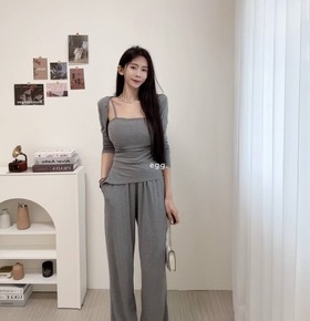 現貨無退換|三件套細肩罩杯背心+鬆緊褲+外套 現貨無退換|三件套細肩罩杯背心+鬆緊褲+外套