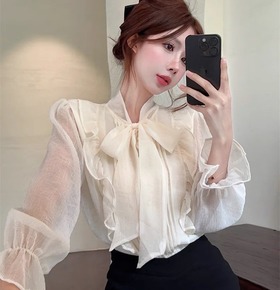 現貨無退換|法式荷葉蕾絲雪紡上衣 現貨無退換|法式荷葉蕾絲雪紡上衣