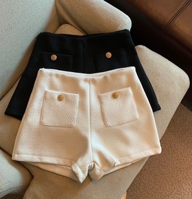 現貨無退換|小香風簡約金釦短褲 現貨無退換|小香風簡約金釦短褲