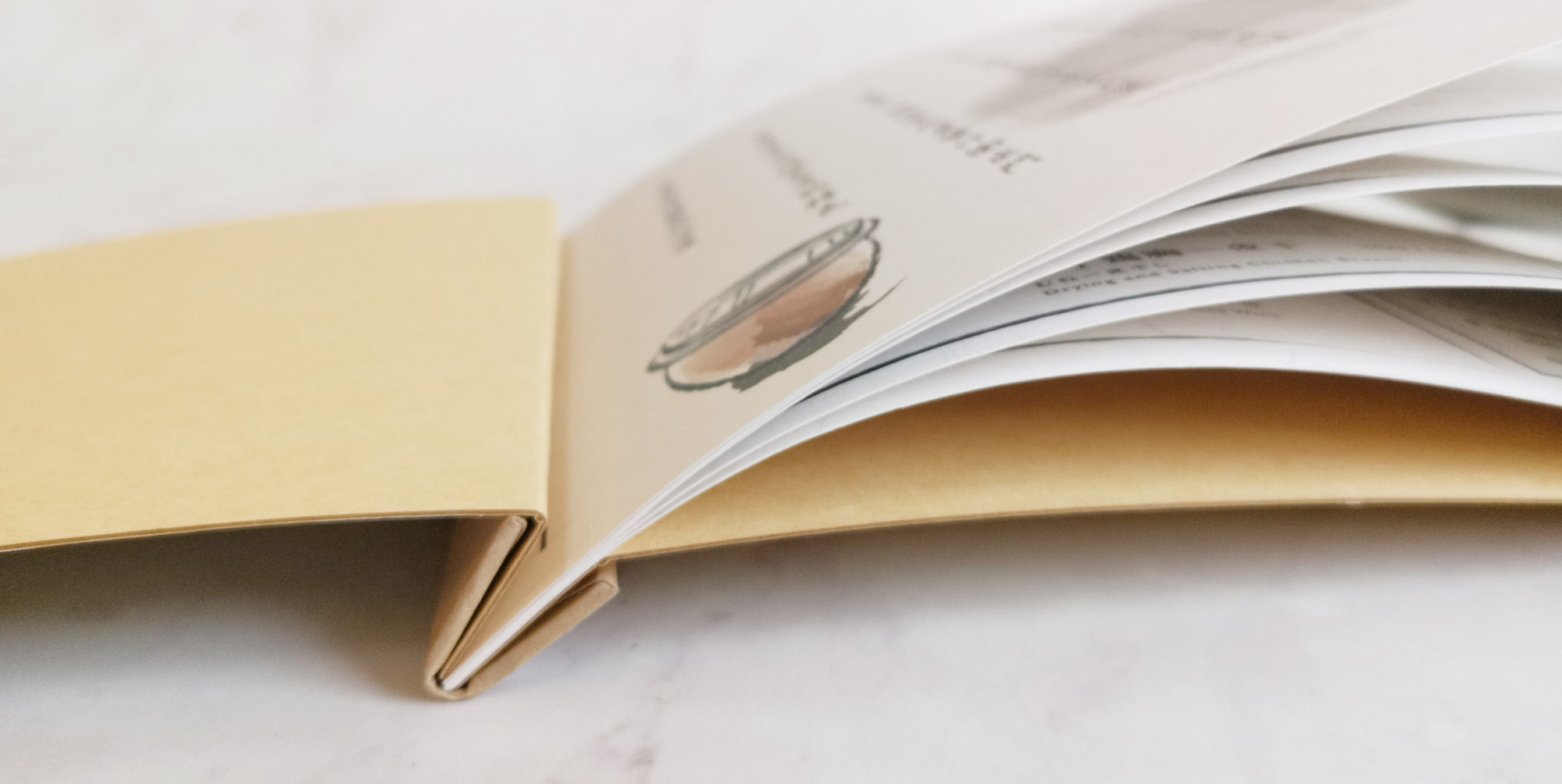 菜單本,菜單,菜單設計,菜單製作,製作菜單,高雄製作菜單,高雄廣告設計,高雄菜單,麻繩菜單,牛皮紙菜單,酒菜單,日料菜單,輸出裝訂,高質感日式料理,日本料理,訂製菜單本,西式菜單設計,菜單邊條設計,菜單輸出,菜單設計製作,菜單設計印製,木板,Pinterest,菜單封面設計,菜單印刷,牛皮紙創意,菜單外殼,菜單夾,菜單套,菜單套夾,菜單定裝,型錄,MENU,插卡,活頁菜單,牛皮紙菜單,皮製菜單,精裝,精裝菜單,自製菜單裝訂,木頭菜單,木頭MENU,精品菜單,麗柔皮,車線,騎馬釘,插袋,書套,menu設計,menu製作,menu印刷,A4精裝MENU