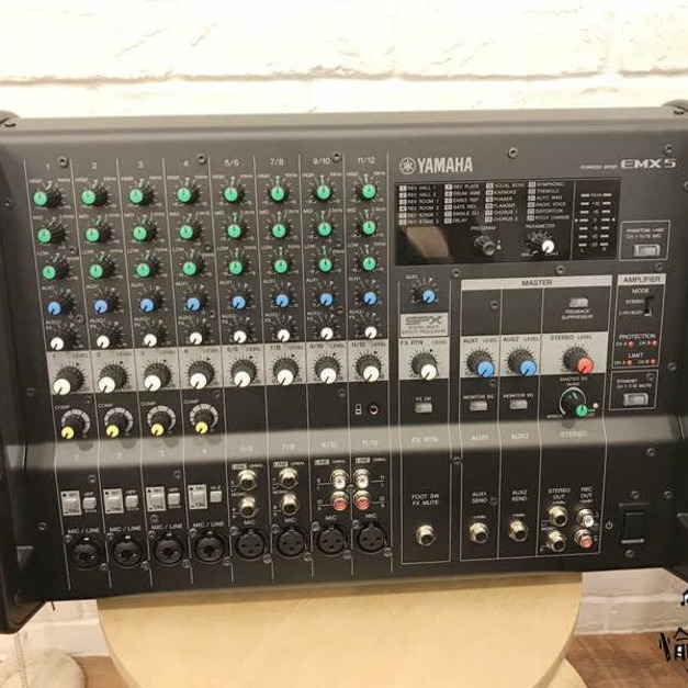 ♪Your Music 愉耳樂器♪EMX-5 功率混音機 emx5 攜帶型 混音座 630瓦+630瓦 內建效果器 原廠公司貨 ♪Your Music 愉耳樂器♪EMX-5 功率混音機 emx5 攜帶型 混音座 630瓦+630瓦 內建效果器 原廠公司貨