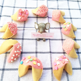 混合款造型濃厚草莓巧克力 客製化籤文 多款禮盒規格任選  幸運餅乾