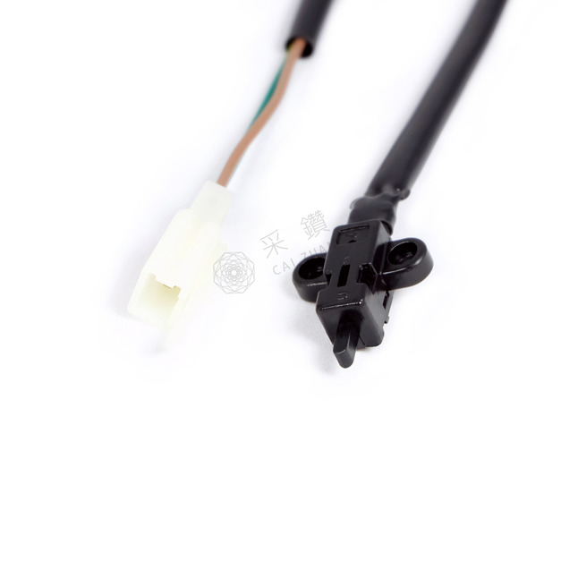 006 煞車燈開關 5HK-SL631 山葉 (包)