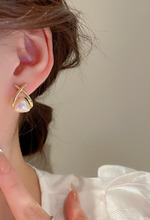 正韓S925純銀 氣質交叉三角形珍珠耳環