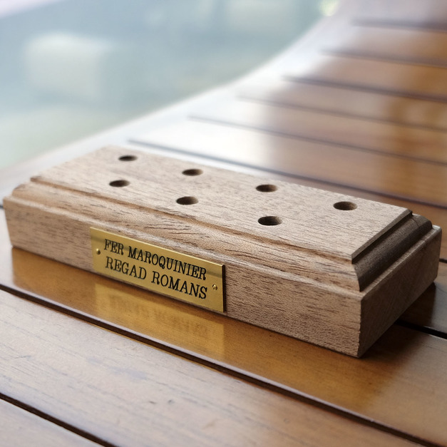 REGAD木製 燙頭支撐座