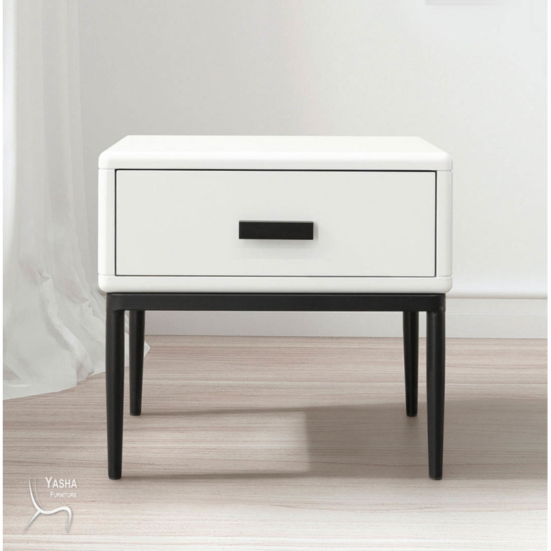 B31-07 大衛床頭櫃(KA8005)