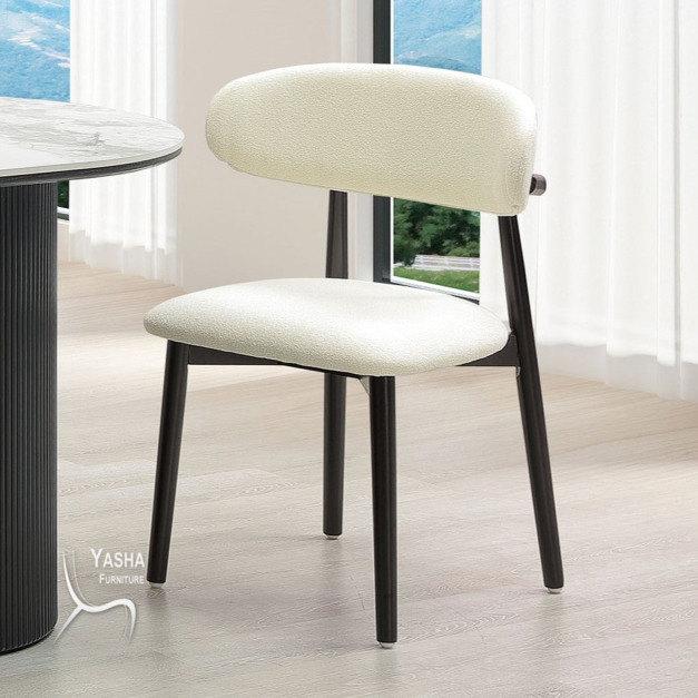 B479-02 艾許莉實木餐椅 (232)(黑)