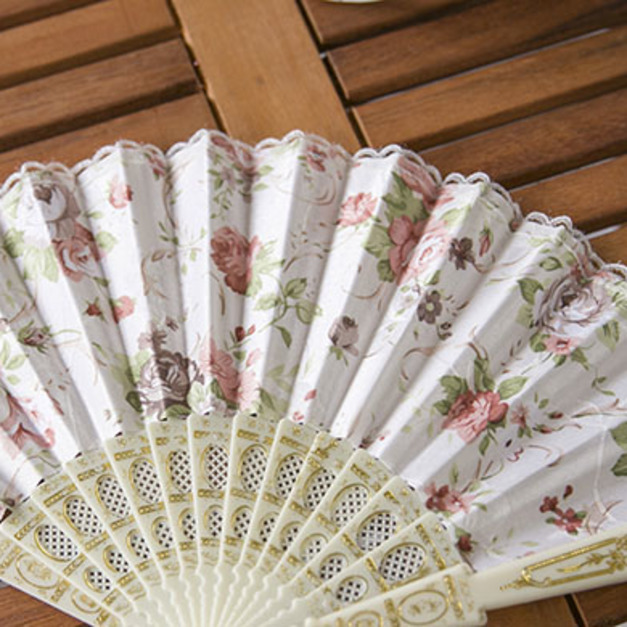 西班牙蕾絲彩色花卉扇 (附金屬掛環)-扇面白