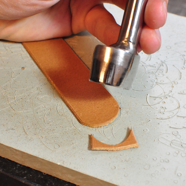 Leather Semi-circulart Hole Punch 半圓斬