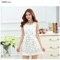 夏季淑女風刺繡歐根紗無袖修身小碎花連身裙_1