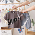 2021夏裝韓版中大男童英文字母印花上衣+牛仔短褲二件套(灰色)