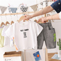 2021夏裝韓版男童英文字母短袖上衣+大口袋短褲二件套(白/灰)_2