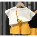 2022夏裝韓版長頸鹿白色上衣＋短褲二件套