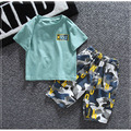 2022夏裝韓版男童英文印花上衣+迷彩短褲二件套(綠色)_1