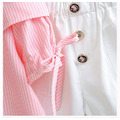 2022夏裝韓版中大童條紋假二件時髦露肩上衣(粉色)_4