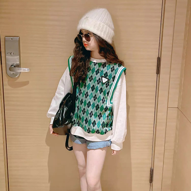 秋款韓版中大童菱格紋假二件長袖上衣