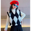 冬款韓版中大童立領純色毛衣+菱格紋背心二件套(黑白款)
