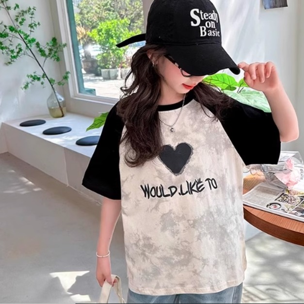 夏款韓版中大童愛心渲染拼色短袖上衣/T恤(黑色)