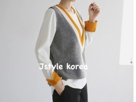 設計師品牌大V字撞色拼接挺版上衣