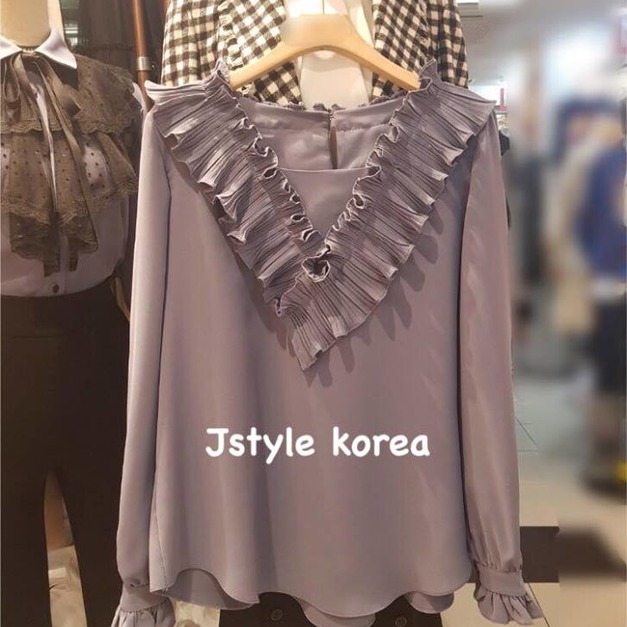 預購A 優雅歐式V字細褶挺版襯衫