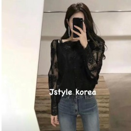 預購A 浪漫蕾絲鏤空刺繡宮廷袖襯衫