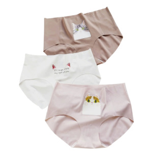 插畫貓咪印花無痕冰絲內褲 ( 三件組)