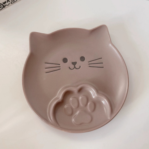 可愛貓咪陶瓷餐具-棕色盤子18cm