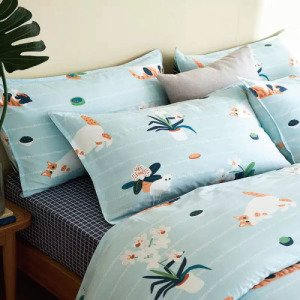 好物家居 蘭花喵雙人床包1條+枕頭套2入 (三件組)