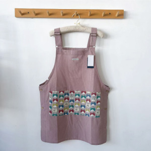 Kusuguru 滿版貓頭圍裙-粉色
