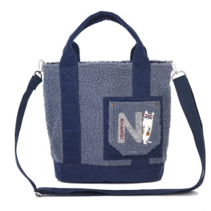 日本 Kusuguru 羊羔毛刺繡眼鏡貓手提單肩包(兩款可選)