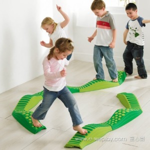 2025學年Weplay波浪觸覺步道-綠光森林｜智匯幼教