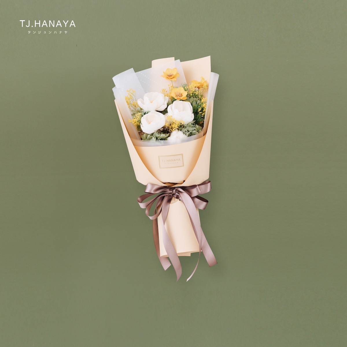 雞蛋花花束-國小畢業典禮送花推薦-可愛畢業花束