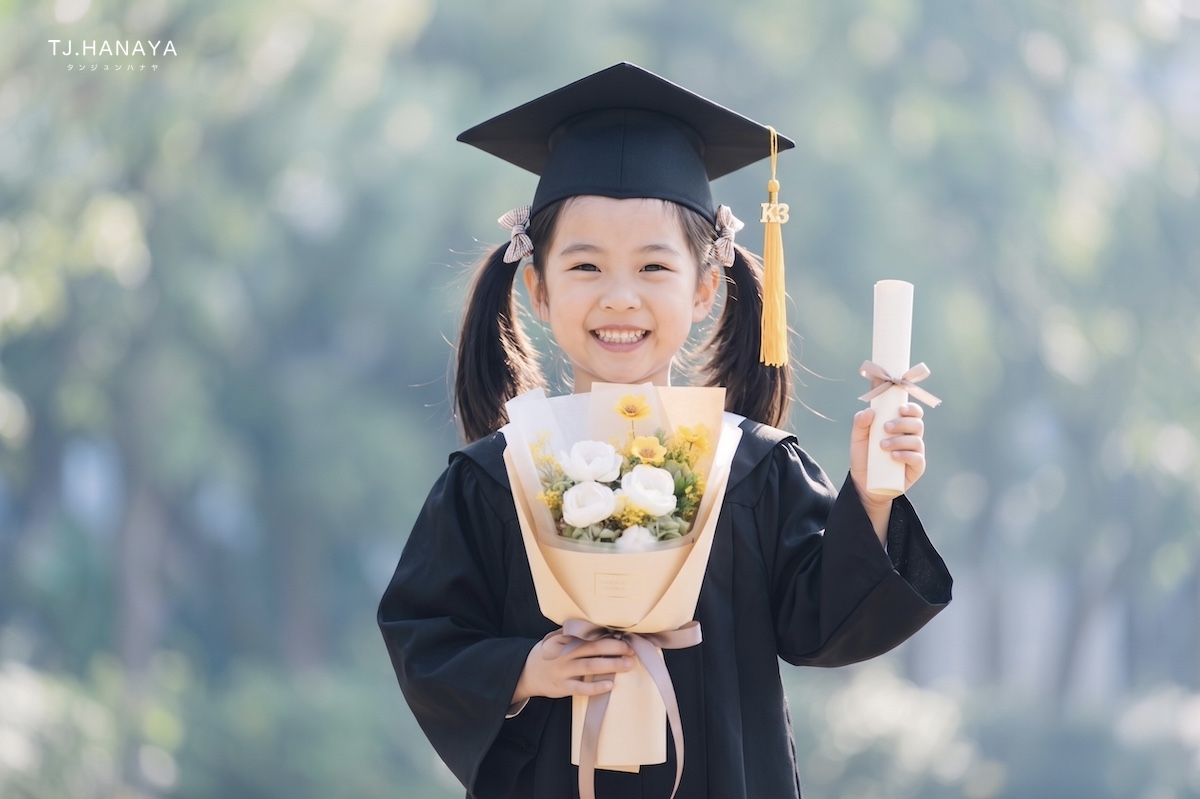 小學生畢業花束-國小畢業典禮送花-小型花束推薦