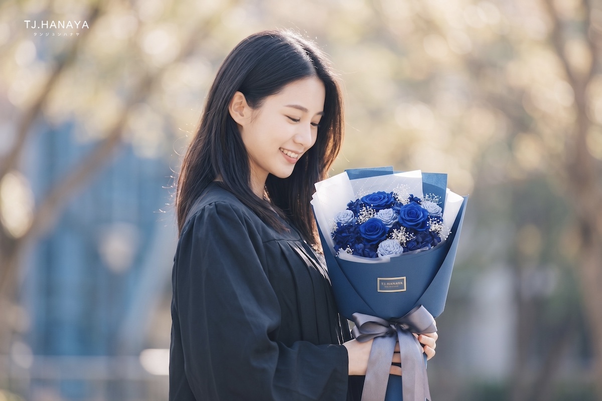 適合高中的畢業花束怎麼選？高中畢業典禮要送什麼花？高中生畢業花束選購指南