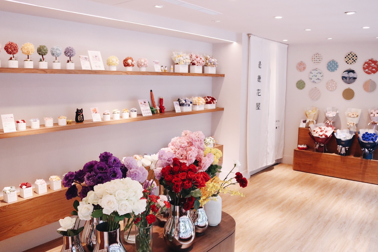 TJ.HANAYA 信義店｜永生花、鮮花、花束、開幕花籃送禮專門店｜永春花店推薦