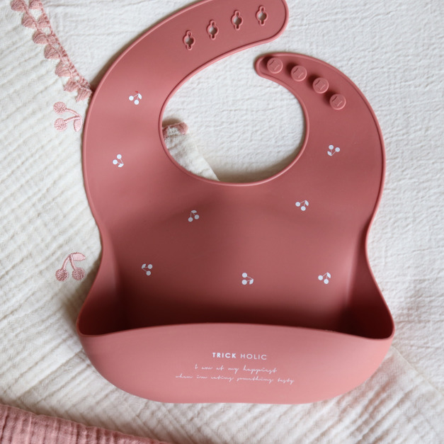 【Trick Holic】櫻桃防水圍兜-玫瑰粉