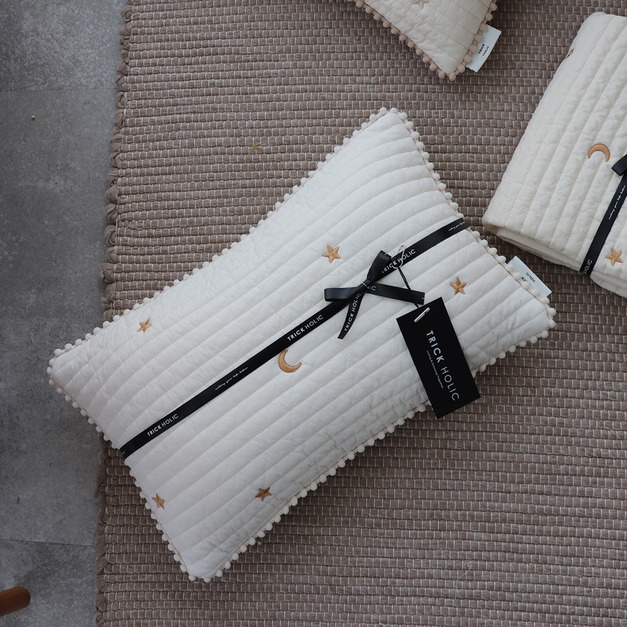 【Trick Holic】星星月亮刺繡枕頭