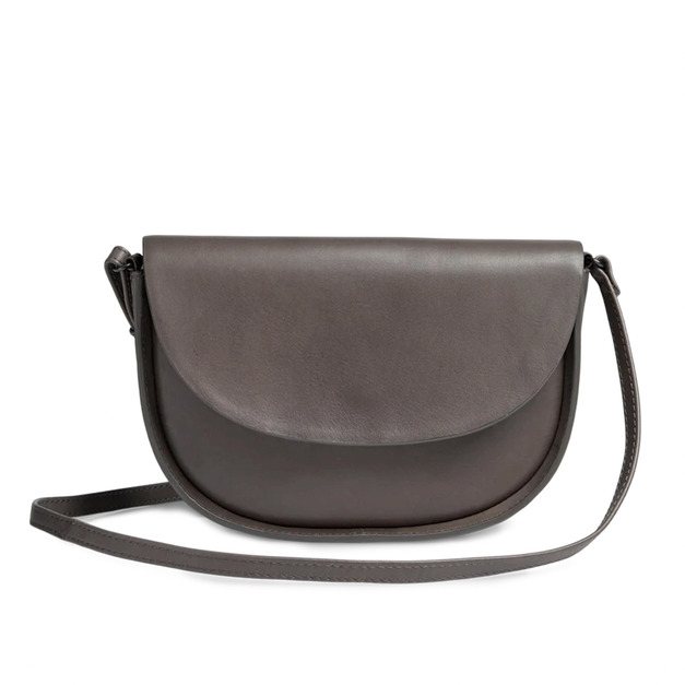 MARKBERG Claudette 丹麥手工牛皮個性克勞黛特半圓掀蓋馬鞍包 肩背包 斜背包 側肩包 半月包 真皮包 (深灰褐)