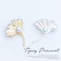 胸針 水鑽 合金 珍珠杏葉 胸針 微醺禮物_1