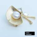 胸針 霧面銀杏造型 鋯石 珍珠 優雅胸針 微醺．禮物_4