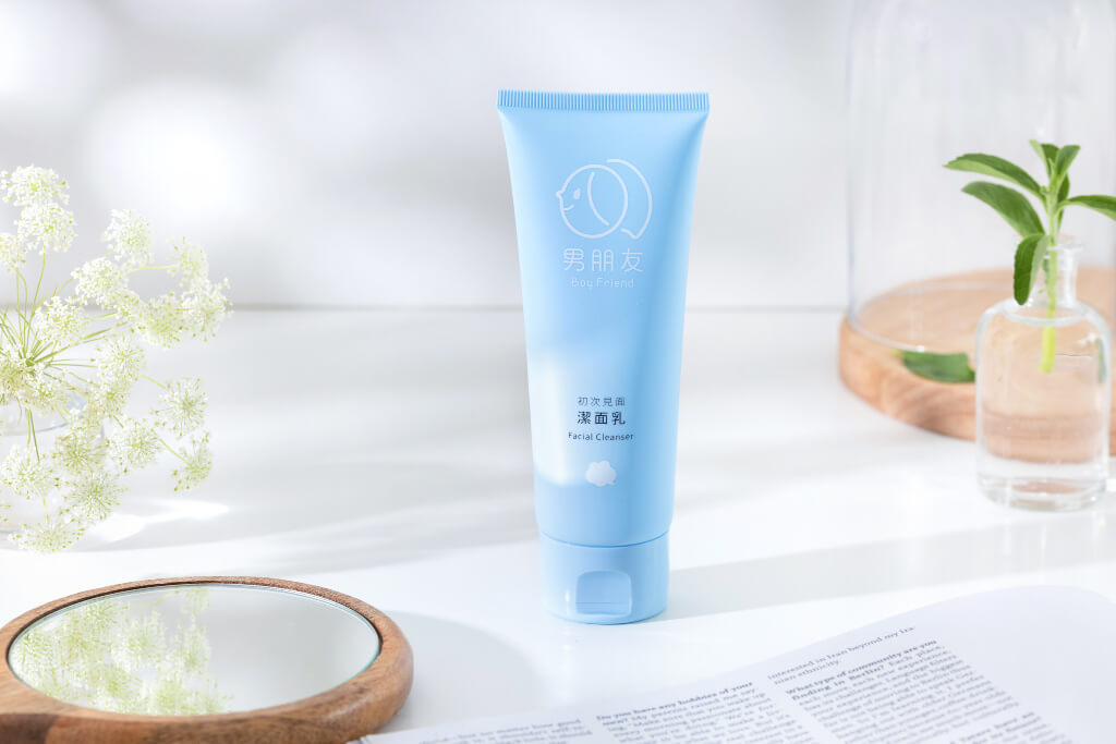 初次見面潔面乳