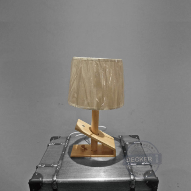 斜面桌燈 - Nordic北歐溫暖實木 麻布燈罩 創意設計