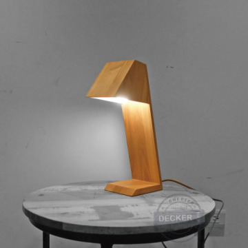 長頸鹿桌燈 - 北歐風格 現代設計家飾 實木檯燈