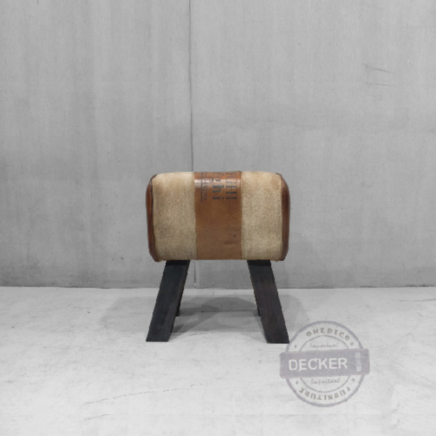 馬鞍矮凳 字繪 - 創意工業風格 皮革小沙發