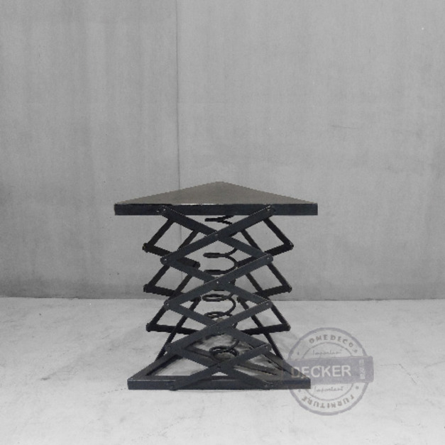 斯摩格三角邊几 - 印度重工業風 創意設計邊几 鑄鐵彈簧