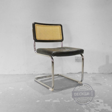 芮特皮墊餐椅 (黑) - 老元素 鉚扣藤編 藝術家具