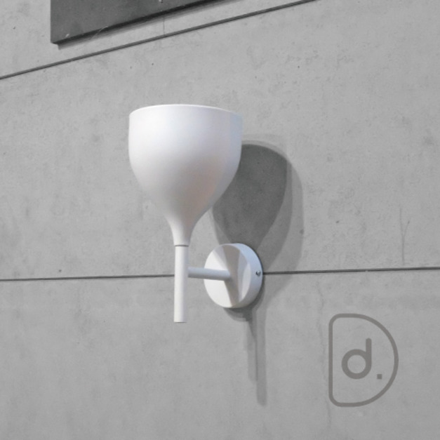 [Last] 酒杯壁燈 (黑/白) - 經典北歐風 金屬壁燈