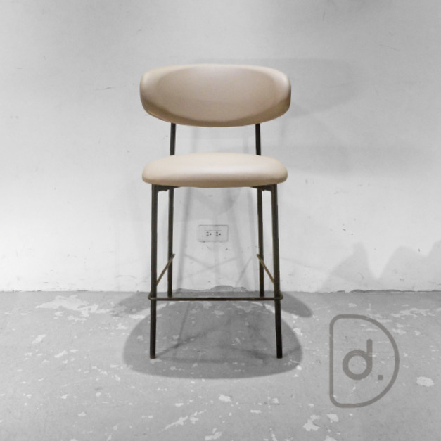 亨特中島吧台椅 (淺咖皮) - 舒適加厚軟墊 沉穩俐落 現代空間