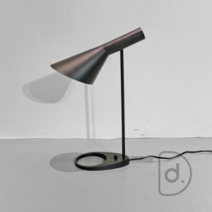 [Last] AJ桌燈 (黑) - 經典北歐風 設計桌燈